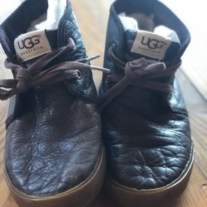 Kids size 2 Ugg’s shoe boots